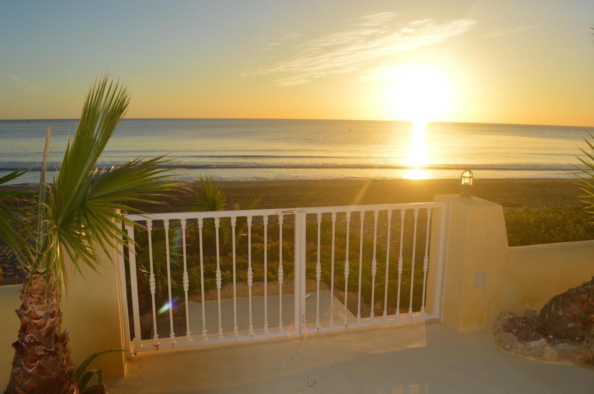 אליקאנטה Maravilloso Apartamento Amanecer Cabo A Pie De Playa Y Mar En Chalet Roquetes מראה חיצוני תמונה